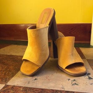 Forever21 suede heels